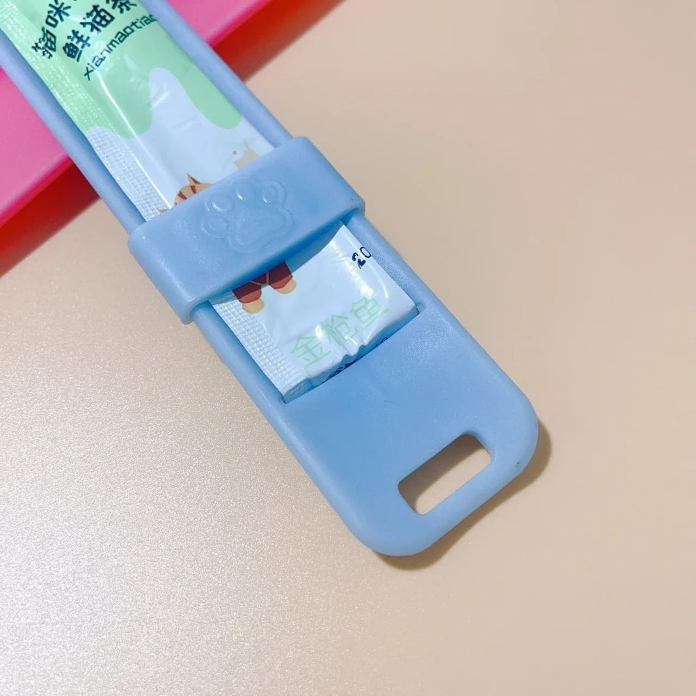 Ergonomic Cat Strip Squeeze Spoon Feeder 6