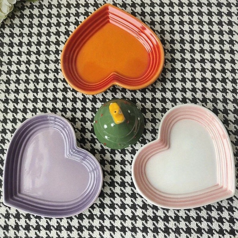Gradient HeartShaped Ceramic Comfort Bowl 0