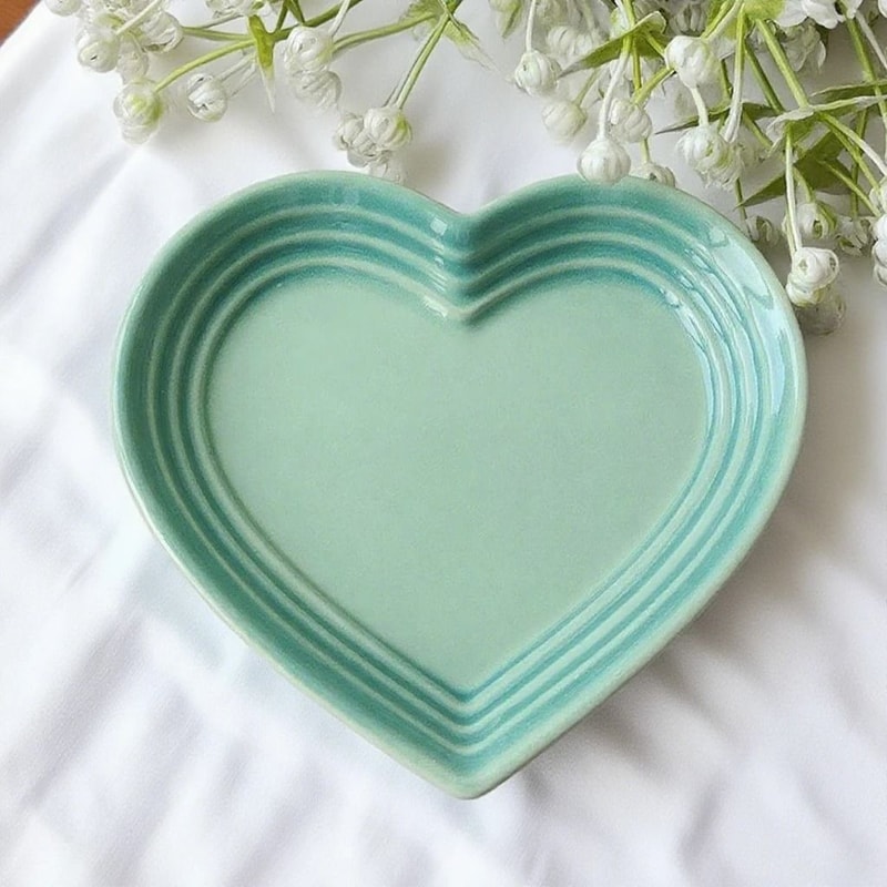 Gradient HeartShaped Ceramic Comfort Bowl 10