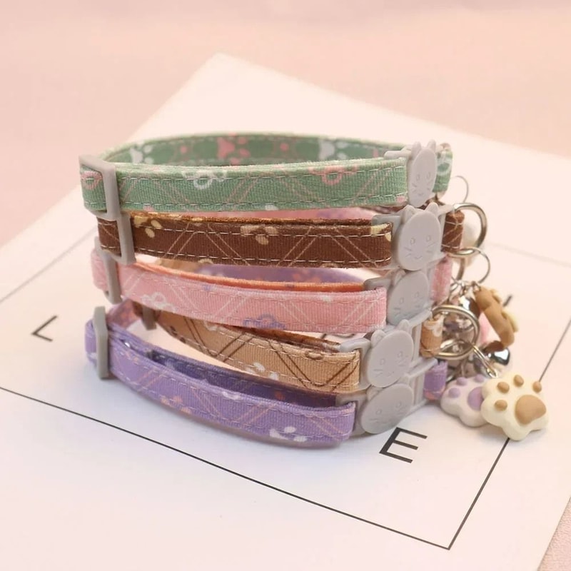 Cute SafetyFirst PawPrint Breakaway Collar 4