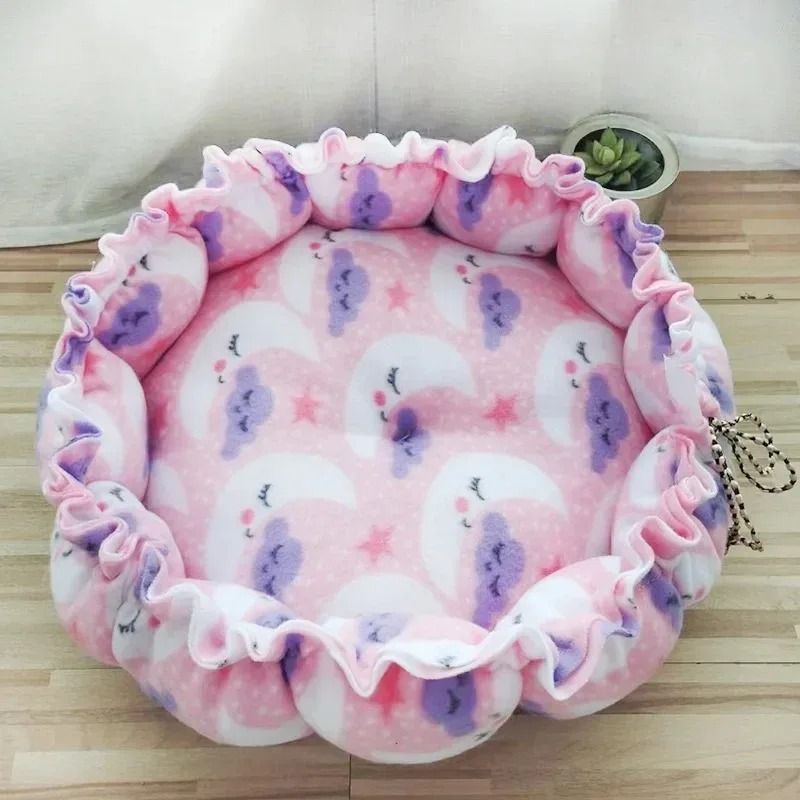 CloudNine Convertible Drawstring Snuggle Nest 0