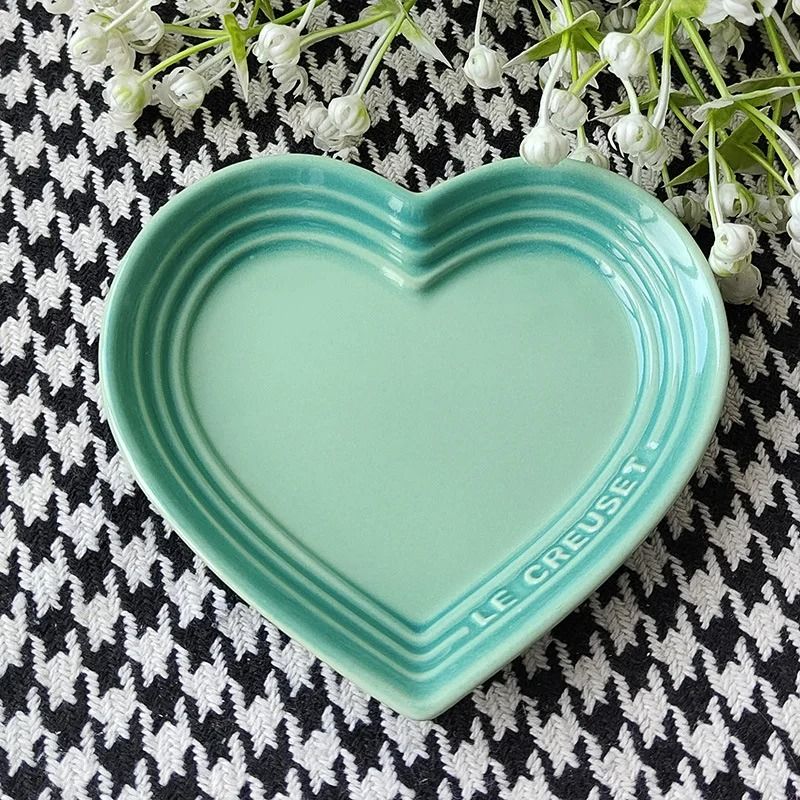 HeartShaped AntiVomiting Ceramic Cat Bowl StressFree Elevated Dining 10