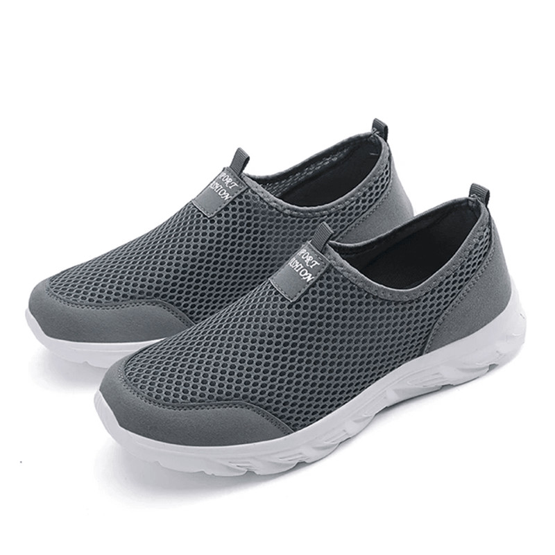 Lightweight Slip On Sneakers For Men Breathable Anti Slip Outdoor Walking Shoes 3