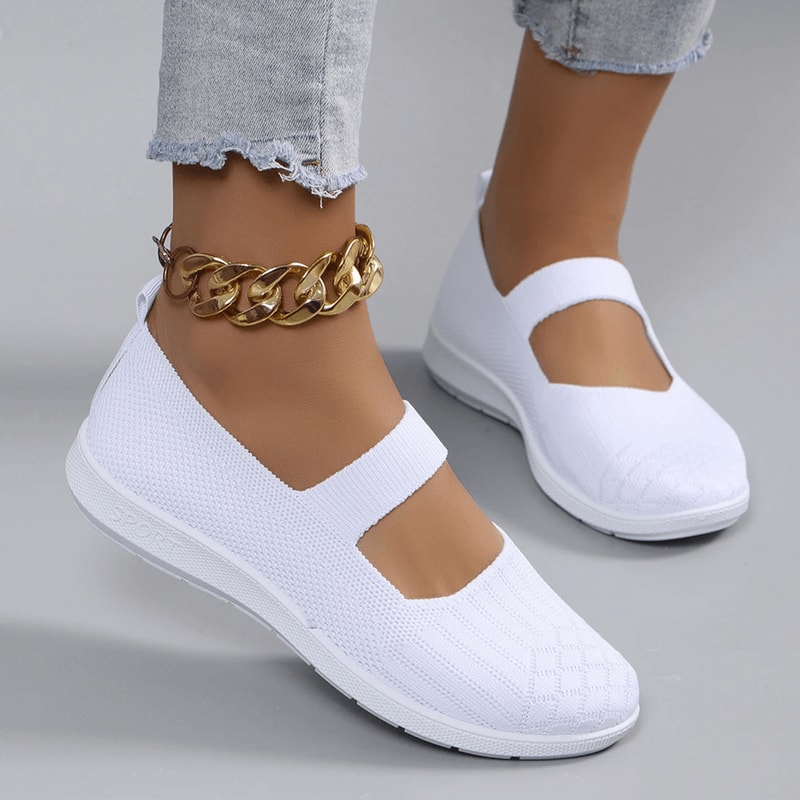 BreezeStep Women Lightweight Breathable Athletic Flats 1