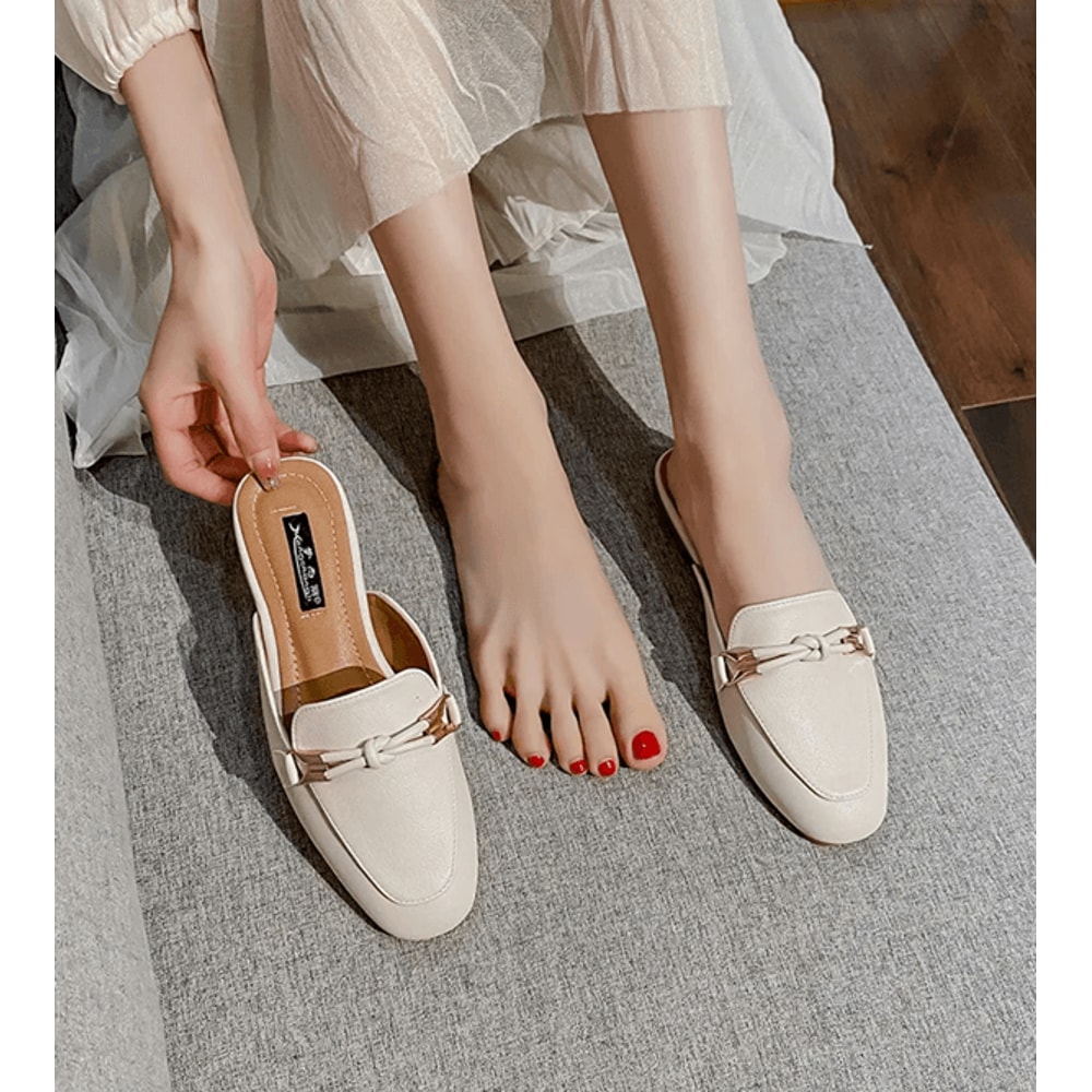 Elegant Comfort Womens Flat Slide Mules 2