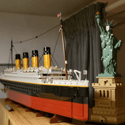 titanic cruise ship building blocks model 9090pcs set