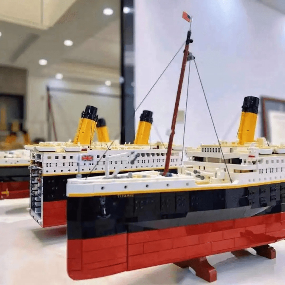 Titanic Cruise Ship Building Blocks Model 9090pcs Set 1
