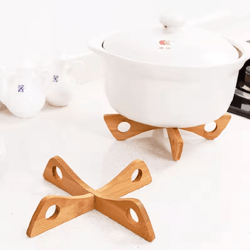 woodcrest cross wooden table mat