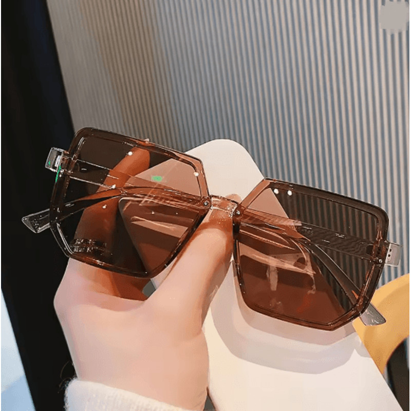 UrbanVista Oversized Square Vintage Sunglasses Unisex 3