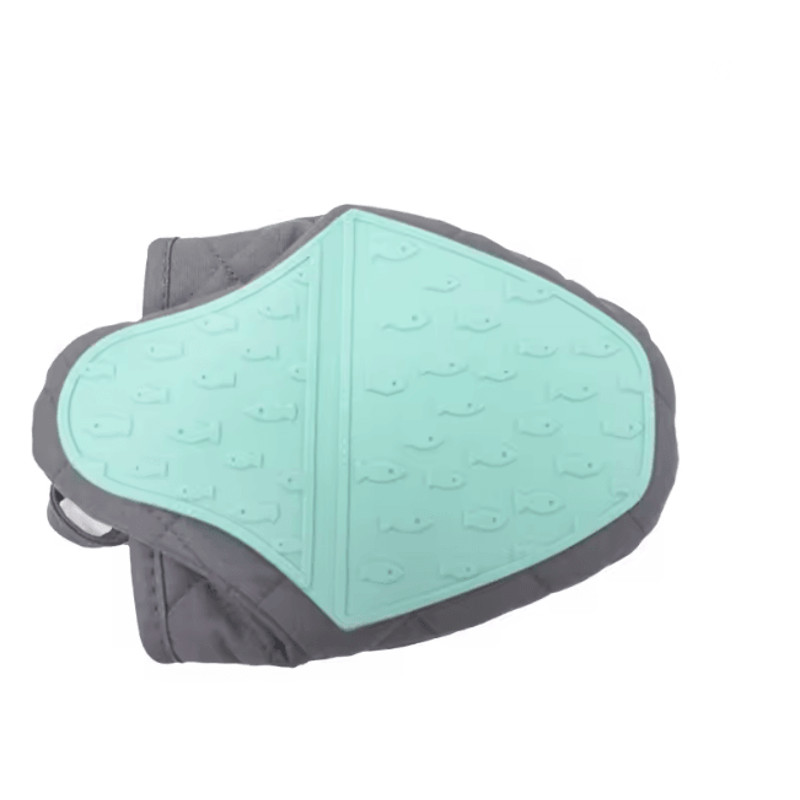 Silicone Fish Shaped Heat Resistant Oven Glove 3