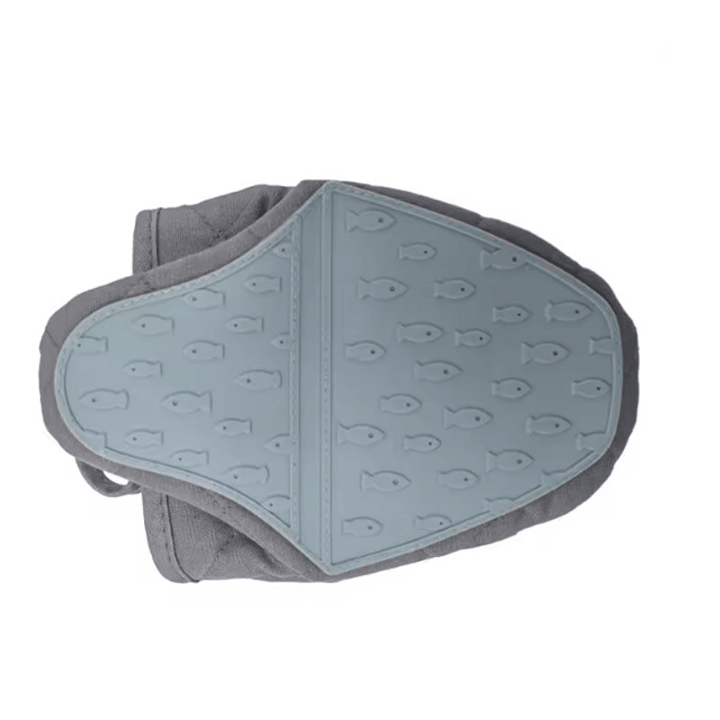 Silicone Fish Shaped Heat Resistant Oven Glove 4