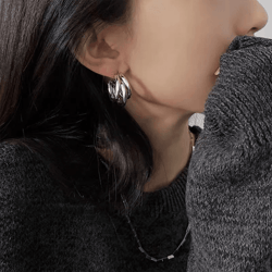 golden curve vintage hoop earrings