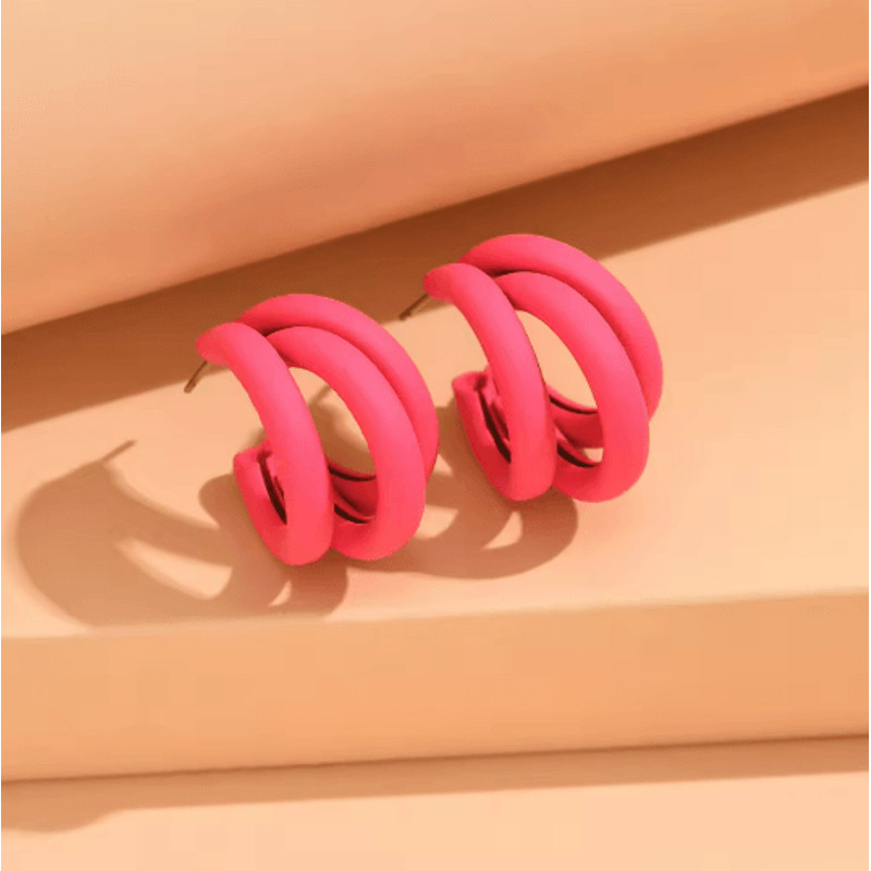 Golden Curve Vintage Hoop Earrings 1