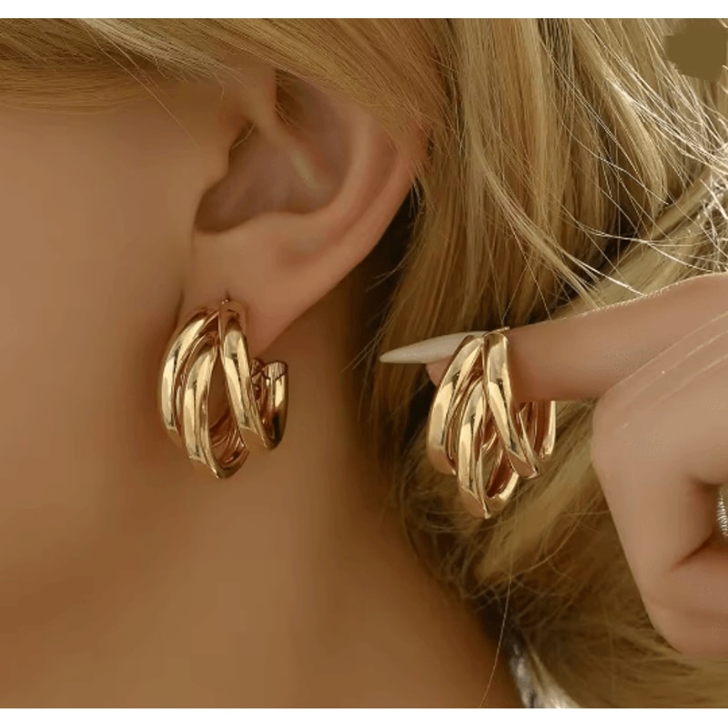 Golden Curve Vintage Hoop Earrings 3