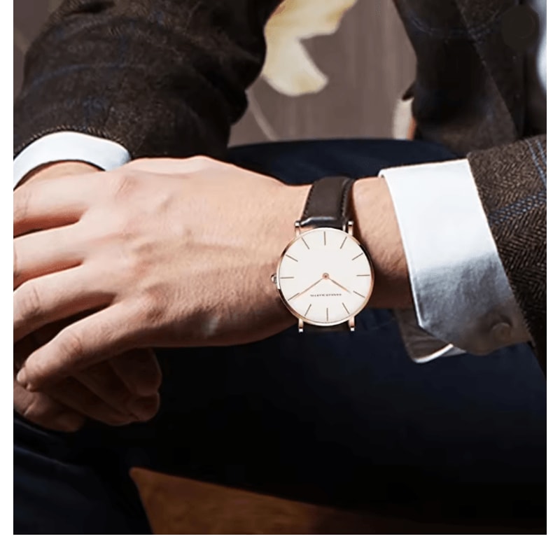 Rose Gold Leather Quartz Watch For Men And Women 3