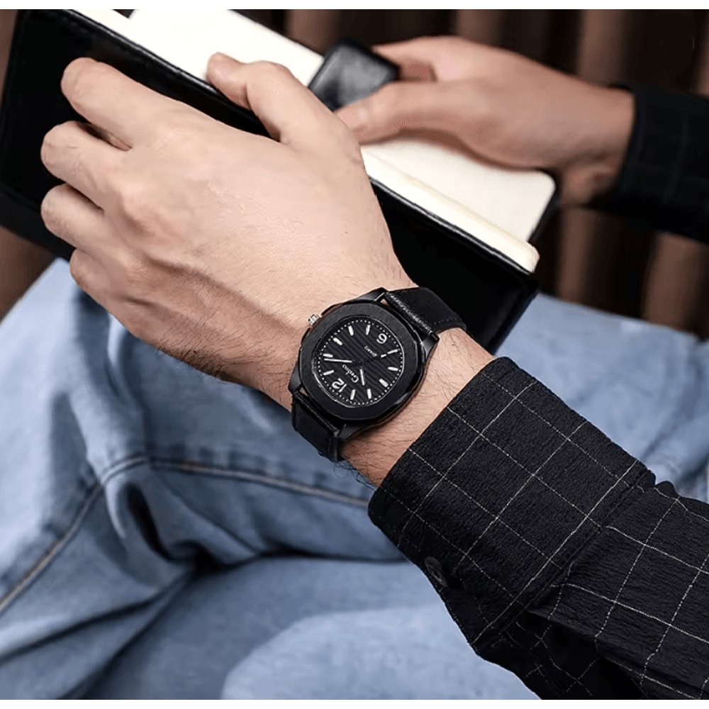 Casual Leather Strap Quartz Watch For Men 7