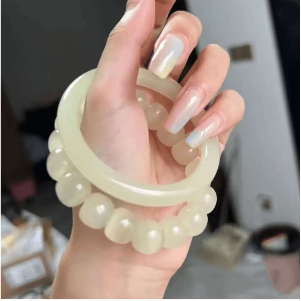 SereniGlow Natural Jade Bracelet 1