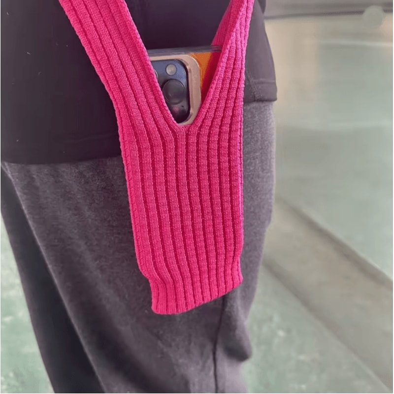 Knitted Mobile Phone Hanging Bag 3