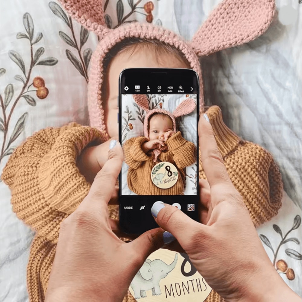 Wooden Baby Monthly Milestone Cards Newborn Photography Props Set 1