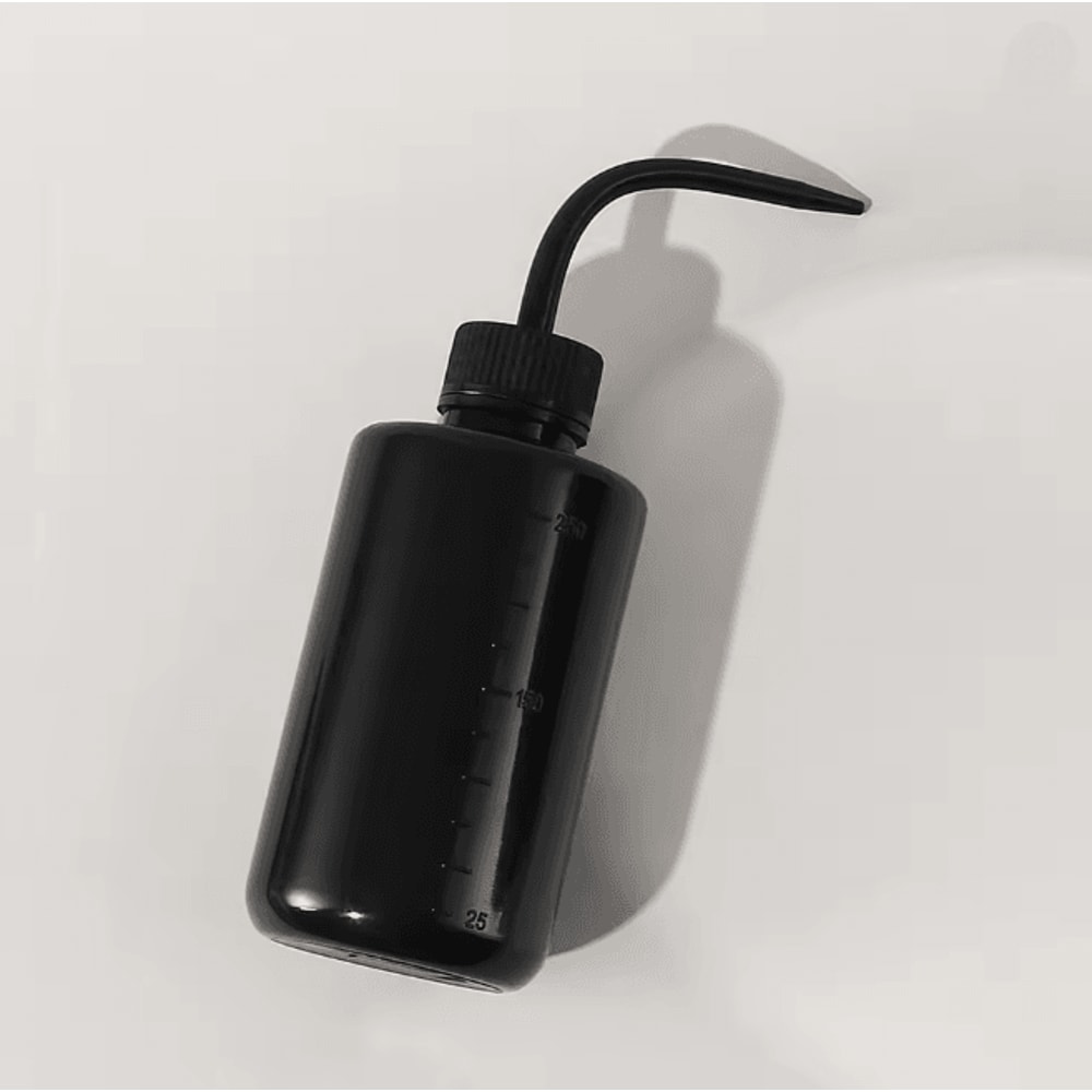 Precision Squeeze Water Bottle For Plant Irrigation And Rinsing 5