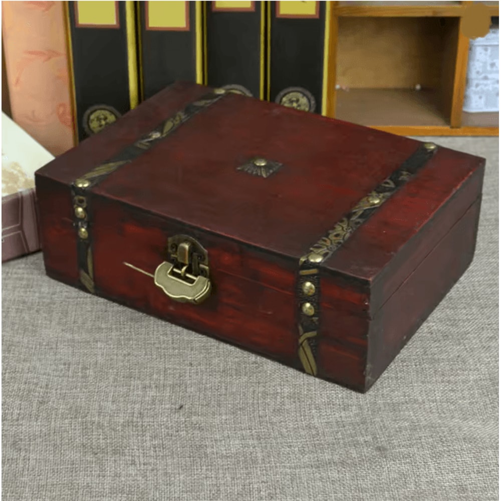 HeritageWood Vintage Treasure Chest Wooden Keepsake Storage Box 2