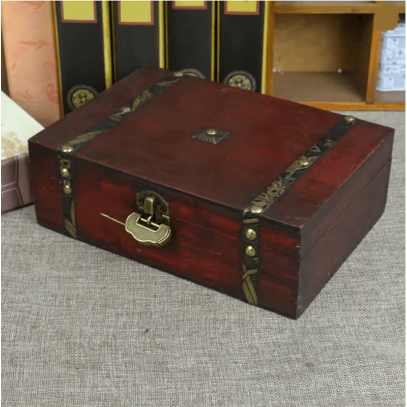 HeritageWood Vintage Treasure Chest Wooden Keepsake Storage Box 2