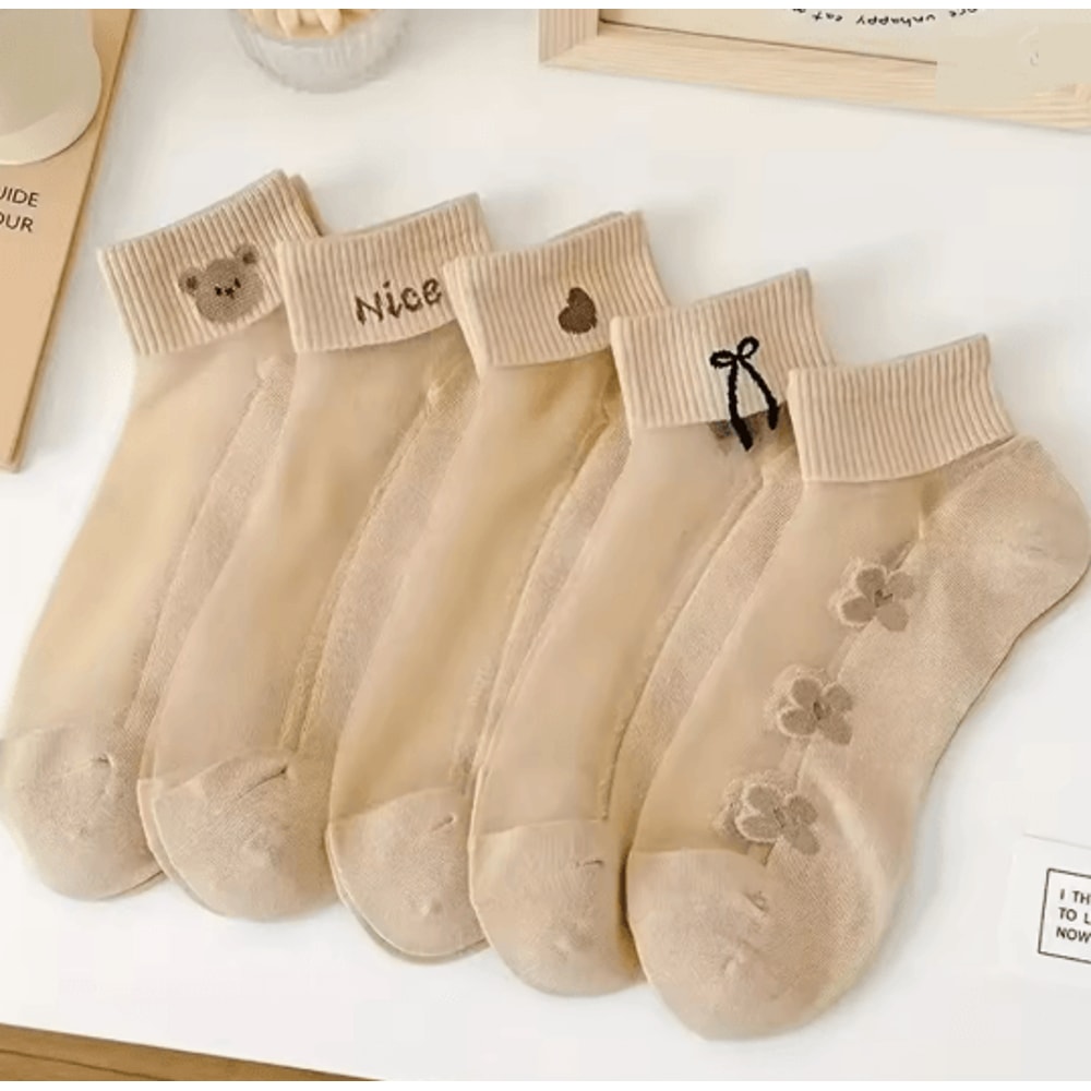 Cartoon Teddy Bear Ankle Socks For Women Soft Breathable Casual Wear 17