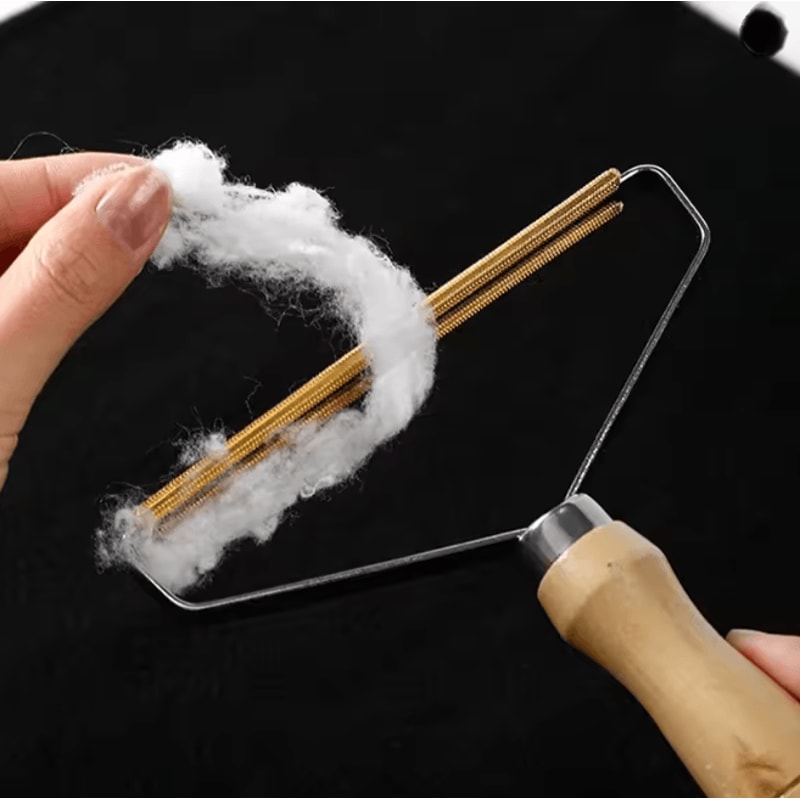 Portable Manual Lint Remover Pet Hair Brush For Clothes And Sofa 2