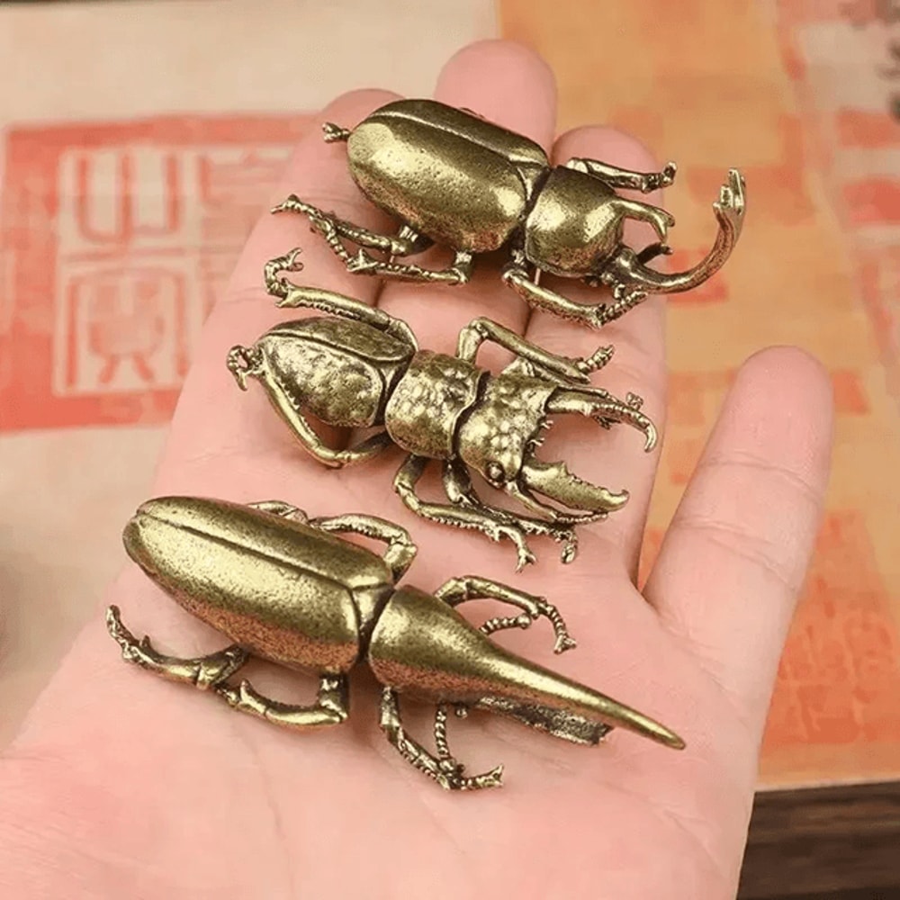 AuroraCraft Solid Brass Beetle Ornament Tea Pet Figurine 1