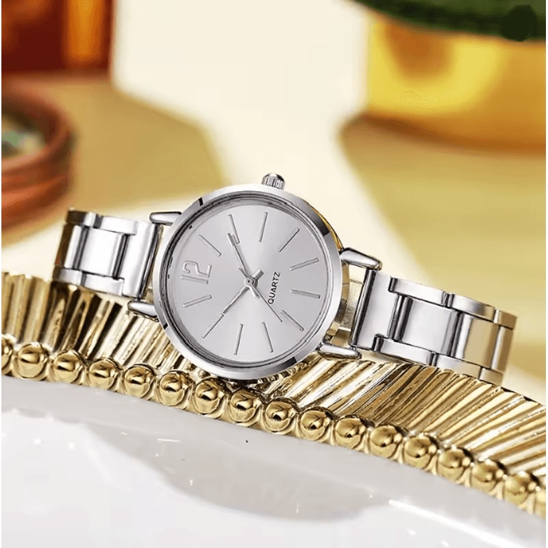 Luna Grace Stainless Steel Women Quartz Watch With Simple Circular Dial 7