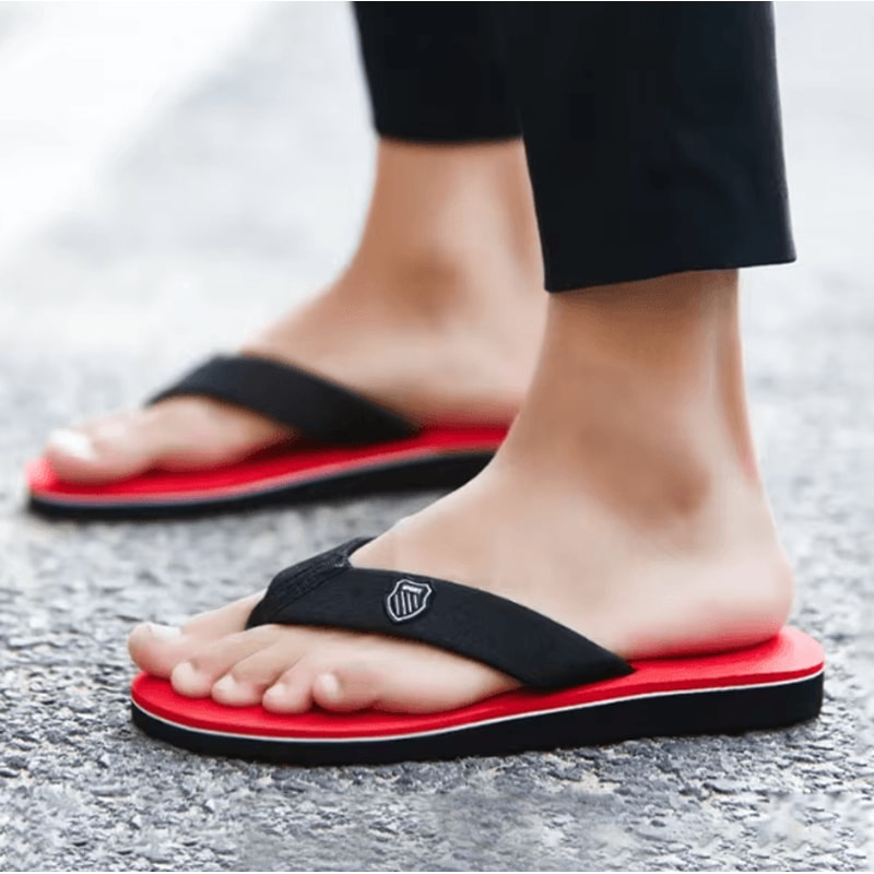UrbanEase Mens Casual Flip Flops Non Slip Summer Beach Slides 1