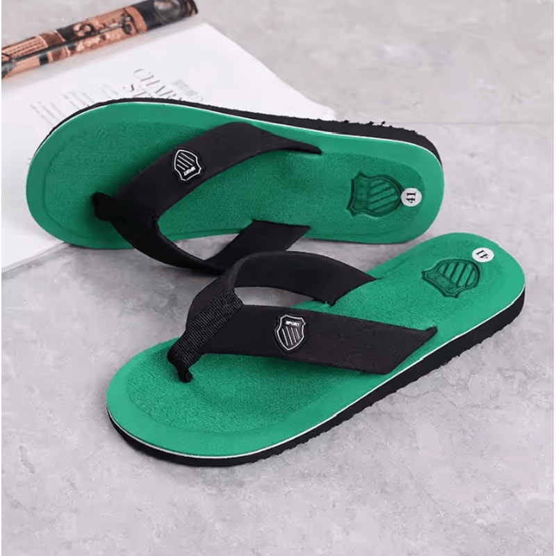 UrbanEase Mens Casual Flip Flops Non Slip Summer Beach Slides 7