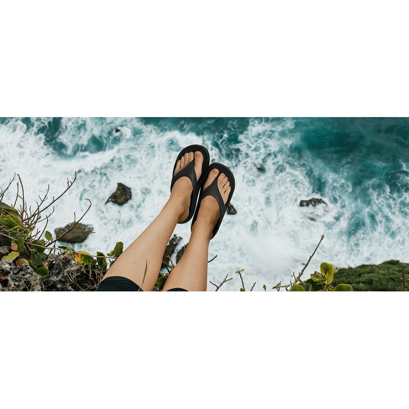 Shevalues Orthopedic Mens Sandals With Arch Support Beach Flip Flops 0