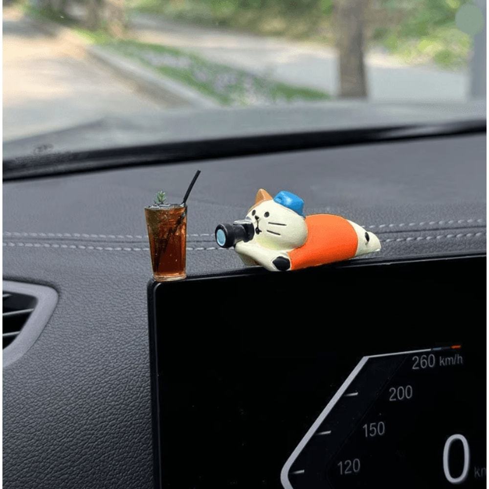 Cute Cat Car Dashboard Ornament Resin Kitten Interior Decor 2