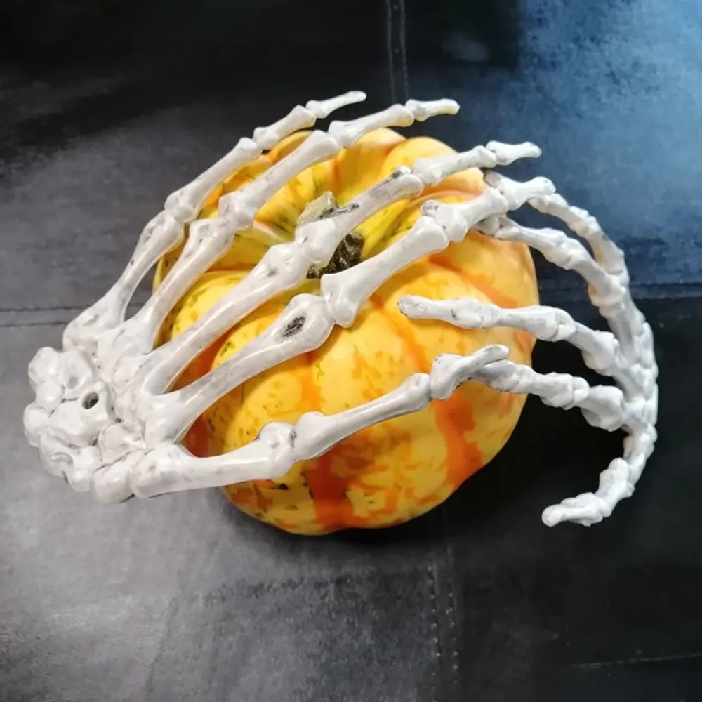 Realistic Skeleton Hands Halloween Decoration Haunted House Prop 2