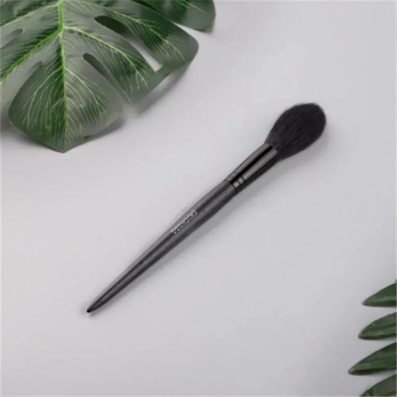 Professional Goat Hair Makeup Brush For Blush Highlighter And Seamless Blending 5