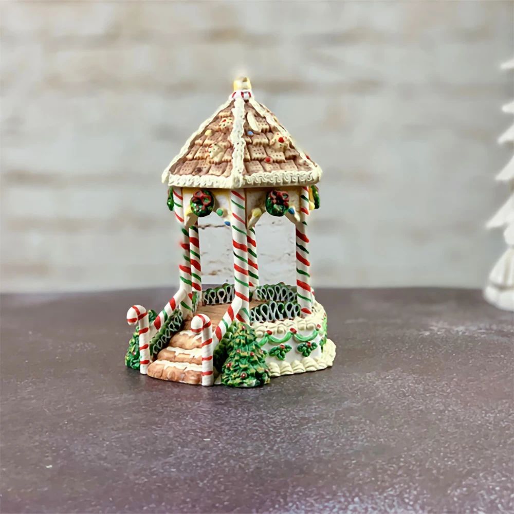 Ceramic Gingerbread Hamster House Cozy Small Pet Hideout Christmas Decor 4