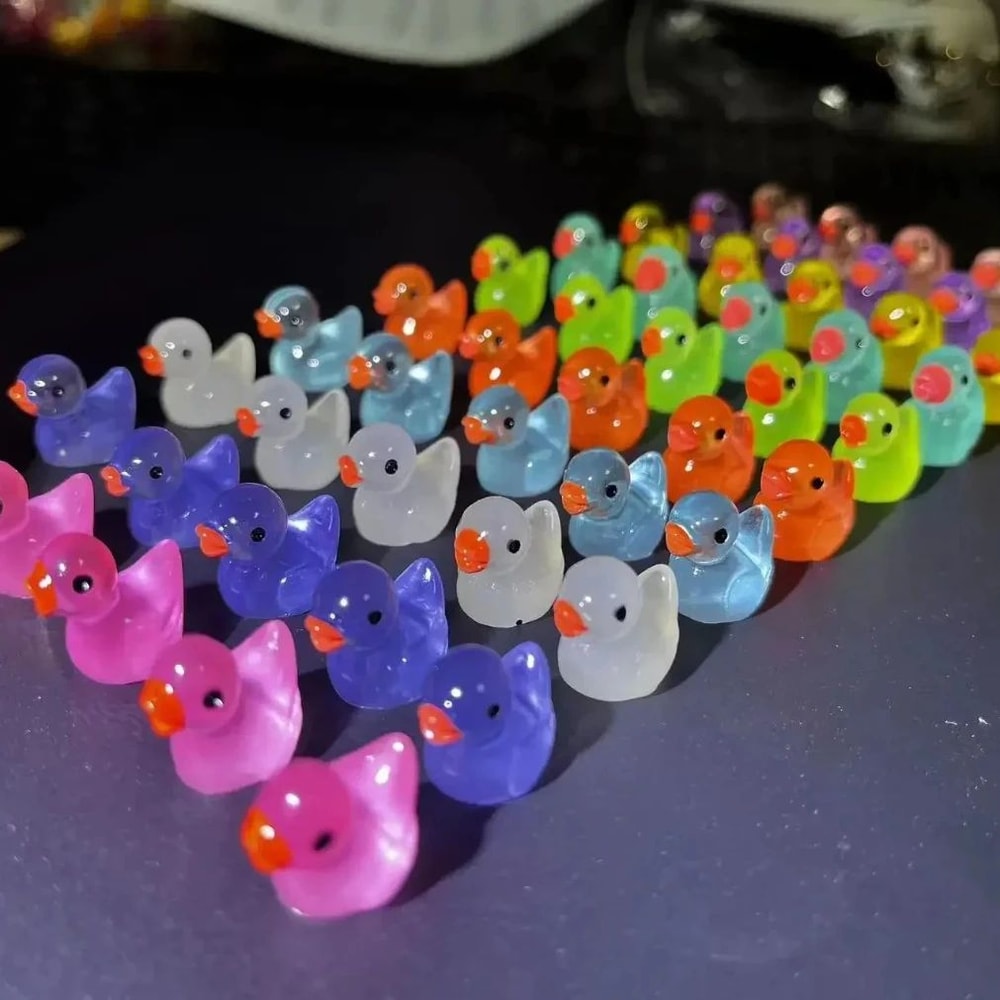 Glow In The Dark Mini Duck Figurines Micro Landscape Decor Set 4