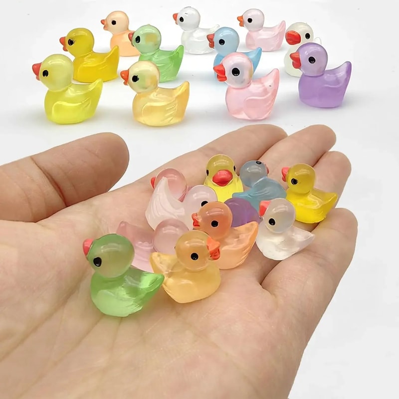 Glow In The Dark Mini Duck Figurines Resin Micro Landscape Decor Set 4