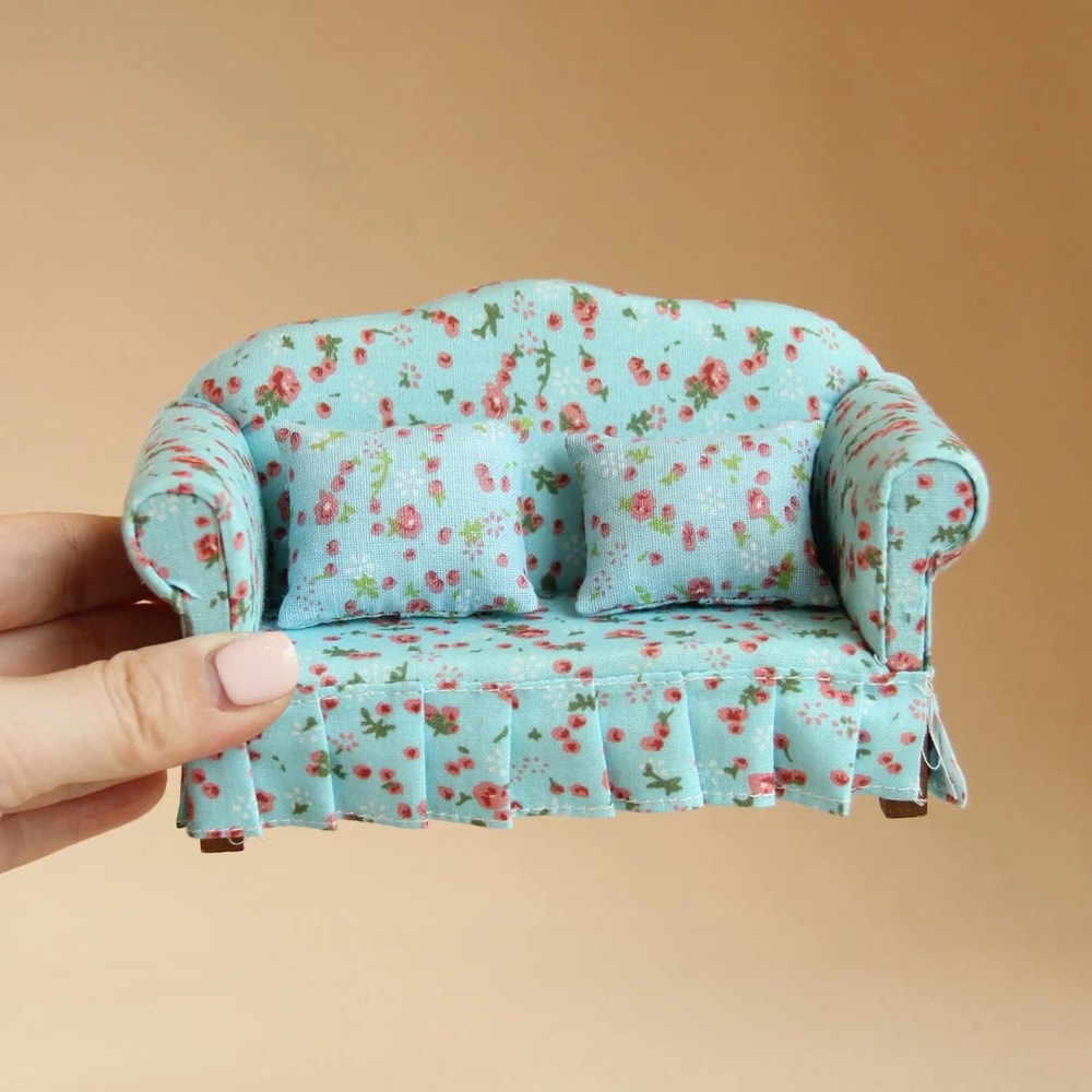 Mini Dollhouse Furniture Set Realistic Miniature Home Decor Toys 2