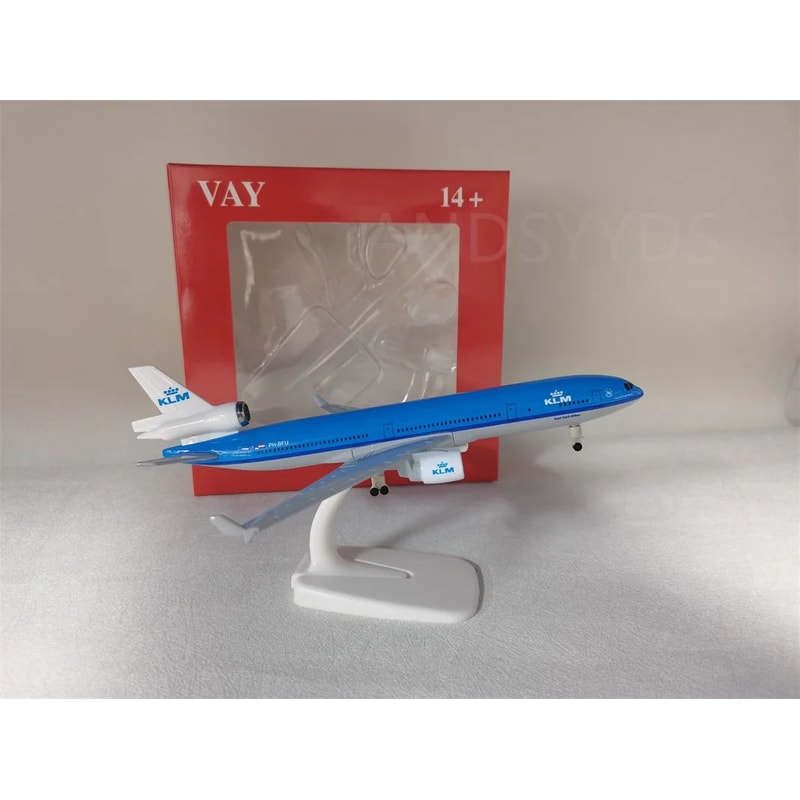 Alloy MD11 Airplane Model With Landing Gear Display 2