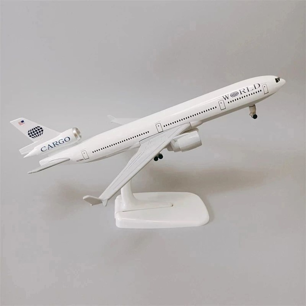 Alloy MD11 Airplane Model With Landing Gear Display 4