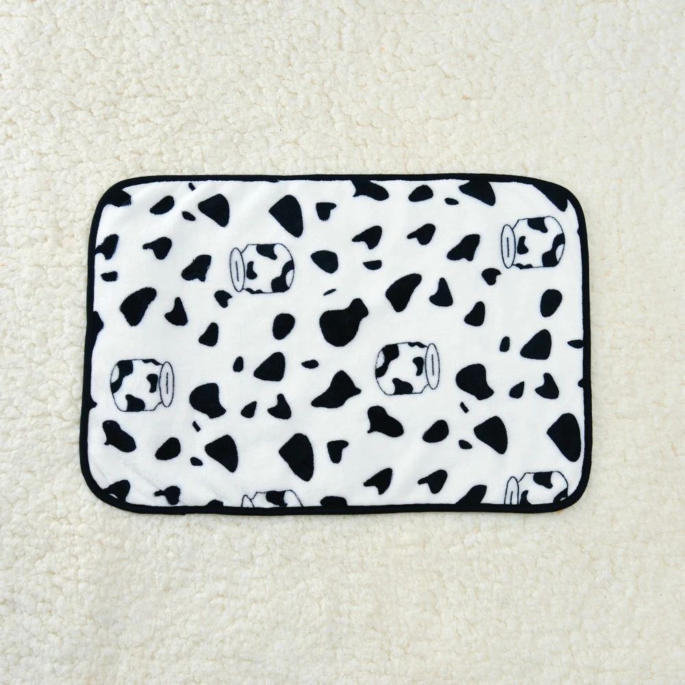 SnuggleCloud Warm Plush Pet Blanket Mat 2