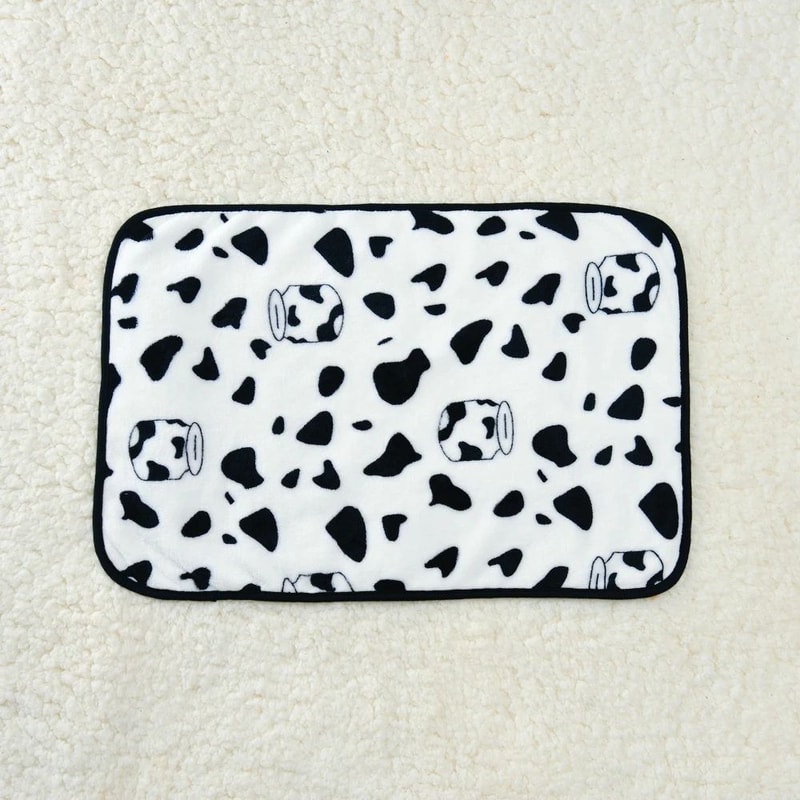 SnuggleCloud Warm Plush Pet Blanket Mat 2