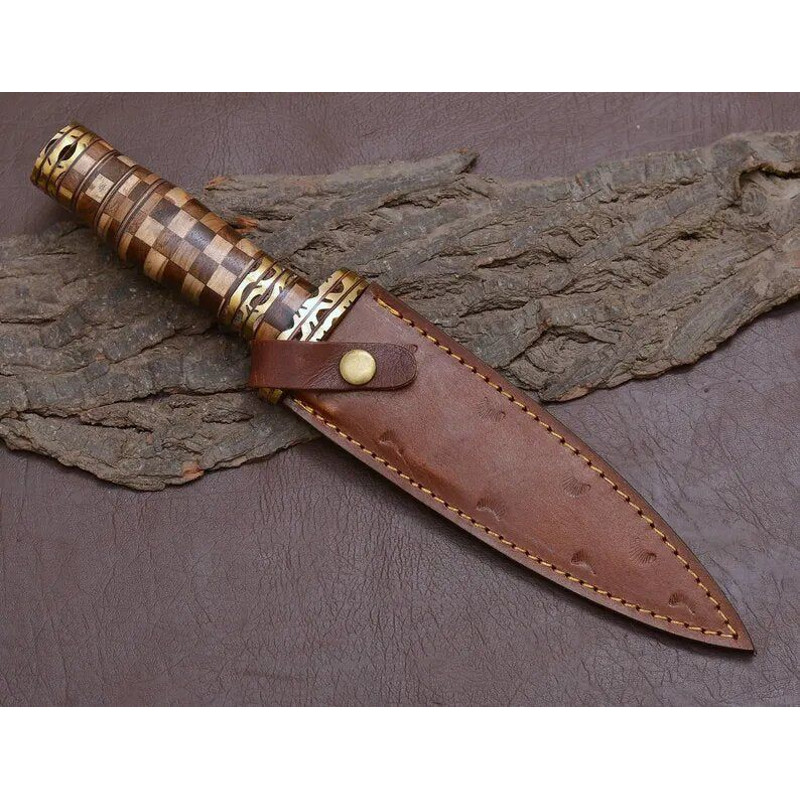 Damascus Steel Dagger Knife With Colored Rosewood 0