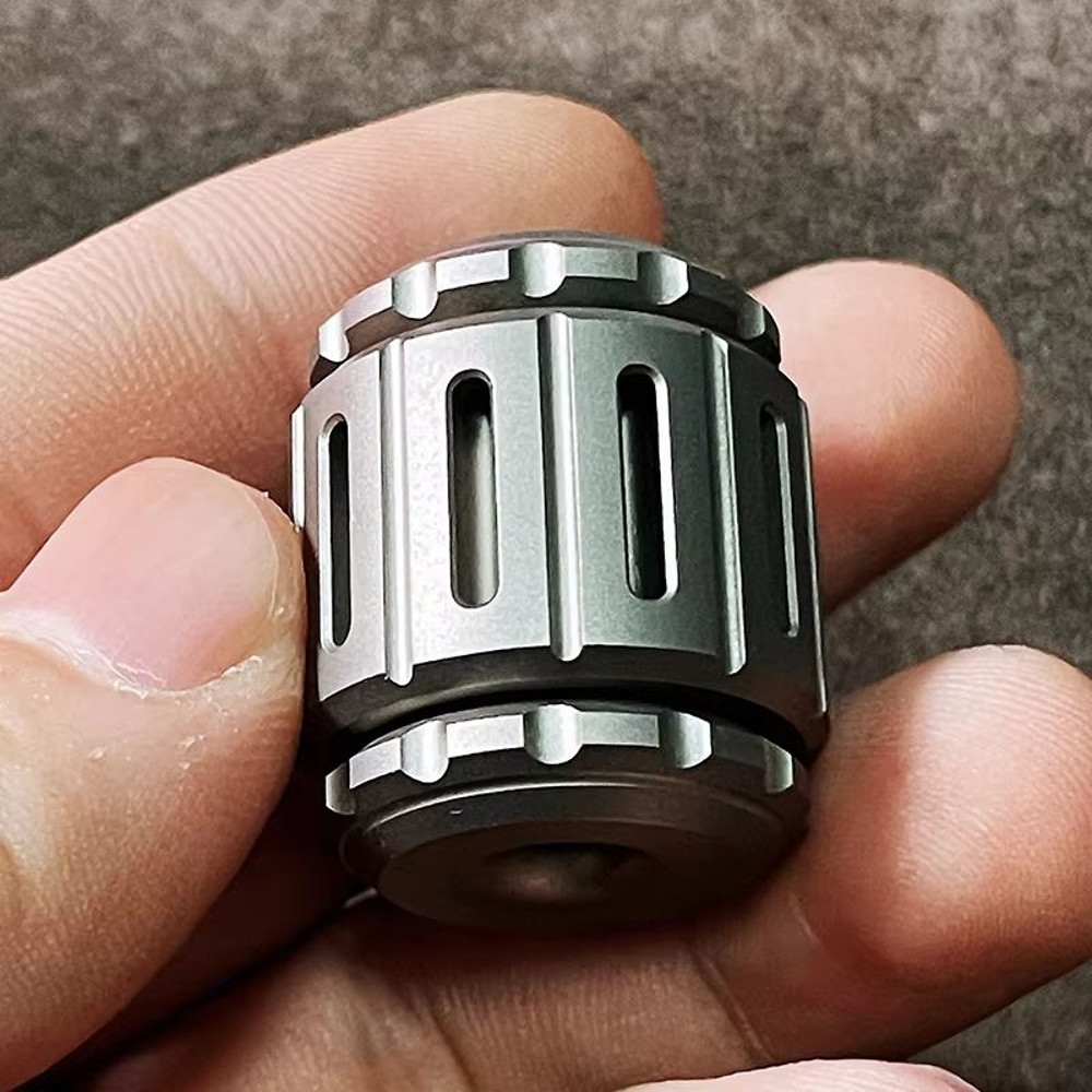 Titanium War Hammer EDC Pendant Multifunctional Knife Fidget Spinner Paracord Accessory For Every 5