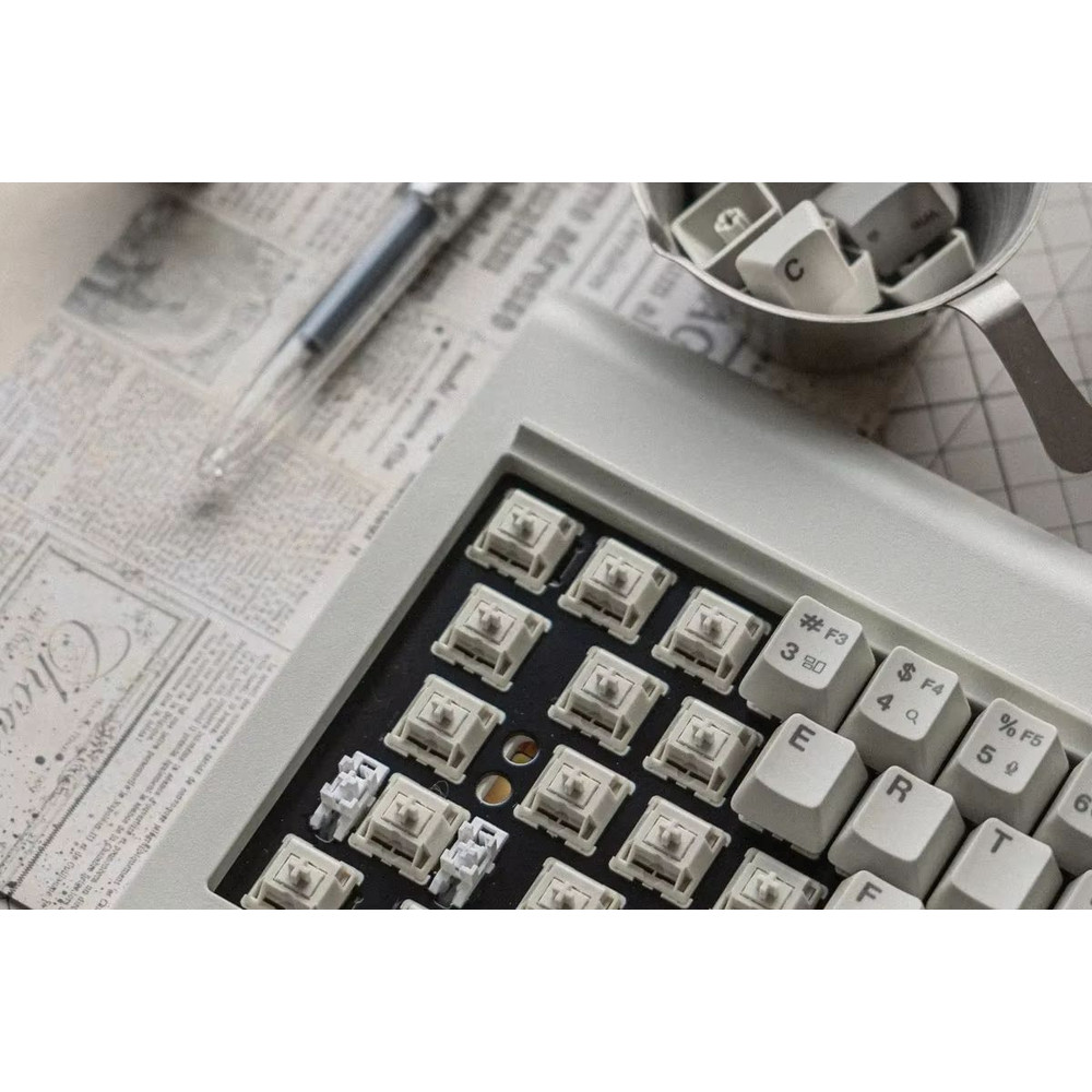 Kataaa Model VI Retro Tri Mode Mechanical Keyboard With HMX Custom Switches 4