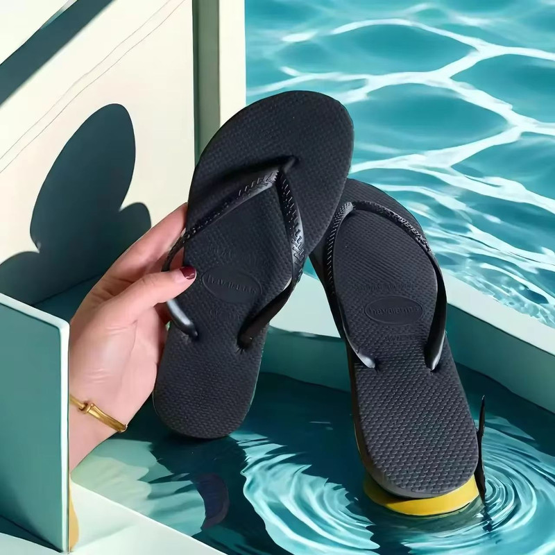 BreezeStep Womens Summer Flip Flops Lightweight Fashionable Beach Travel Sandals 7