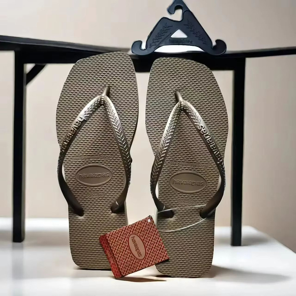 BreezeStep Womens Summer Flip Flops Lightweight Fashionable Beach Travel Sandals 20