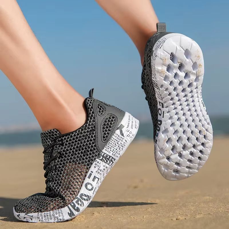 Mens Aqua Mesh Sneakers  Lightweight Summer Water Shoes For Beach  Casual Wear 2
